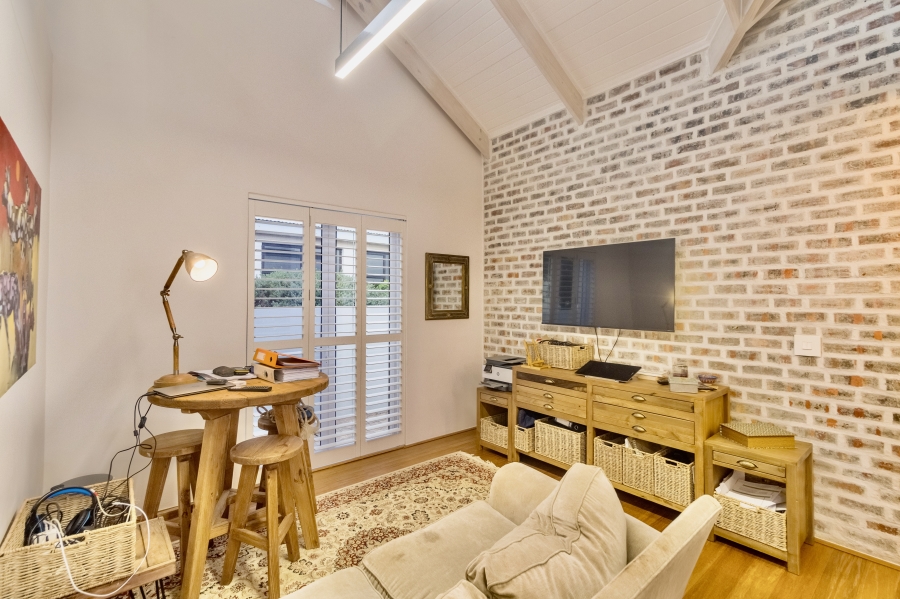 3 Bedroom Property for Sale in Grotto Bay Western Cape